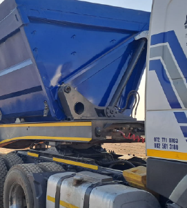 Tjok Tjop Truck side view right